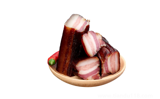 臘肉買(mǎi)什么肉好（做臘肉的技巧）